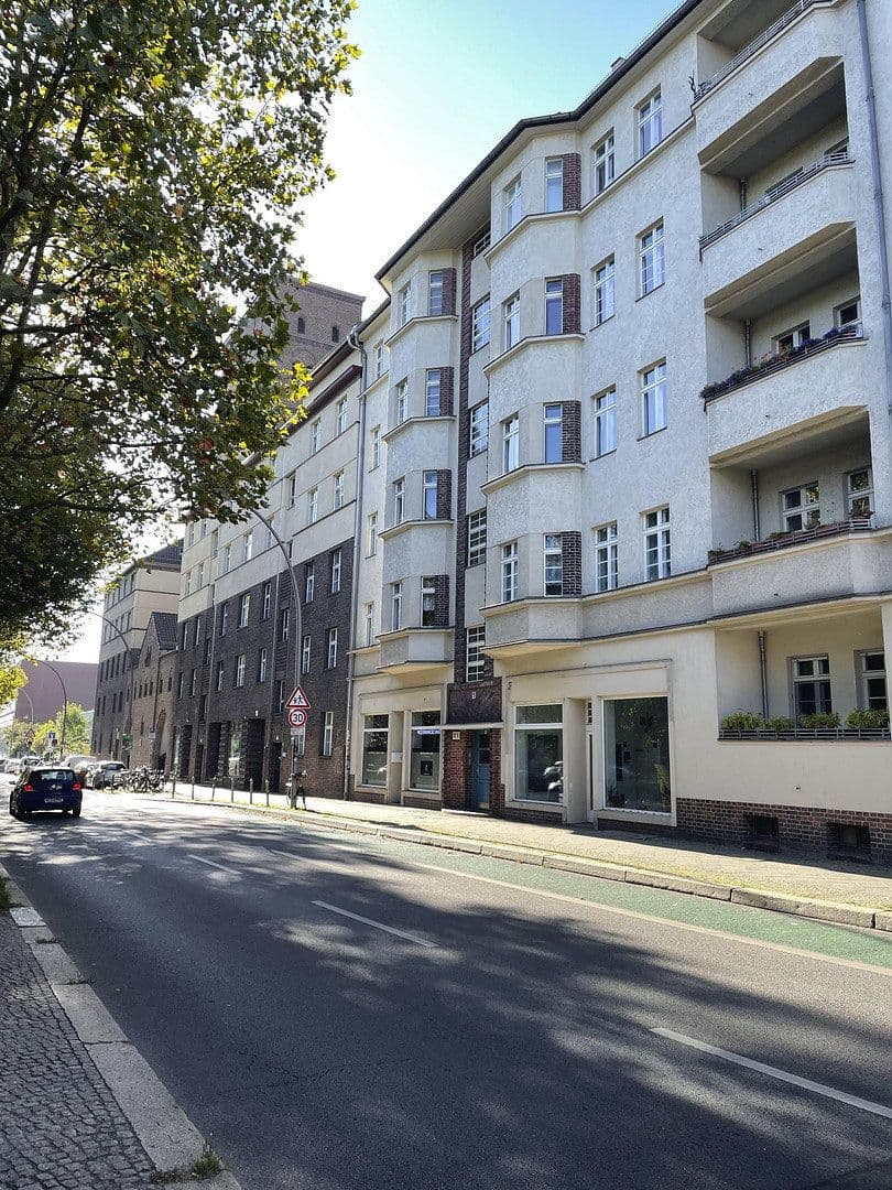 Predaj bytu 4-izbový 89 m², Wichertstrasse 21, Berlin, Berlín Predaj bytu 4-izbový 89 m², Wichertstrasse 21, Berlin, Berlín