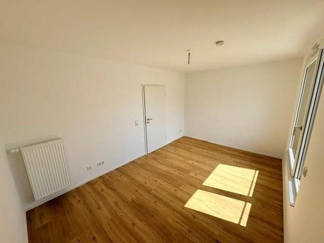 Prenájom domu 145 m², pozemok 115 m², Stein, Bavorsko Prenájom domu 145 m², pozemok 115 m², Stein, Bavorsko