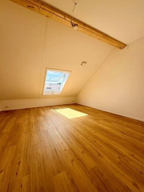 Prenájom domu 145 m², pozemok 115 m², Stein, Bavorsko Prenájom domu 145 m², pozemok 115 m², Stein, Bavorsko