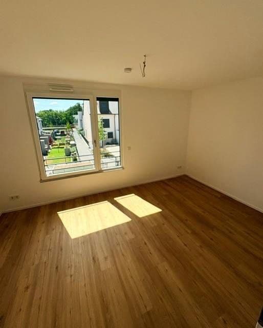 Prenájom domu 145 m², pozemok 115 m², Stein, Bavorsko Prenájom domu 145 m², pozemok 115 m², Stein, Bavorsko