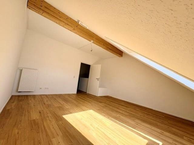 Prenájom domu 145 m², pozemok 115 m², Stein, Bavorsko Prenájom domu 145 m², pozemok 115 m², Stein, Bavorsko