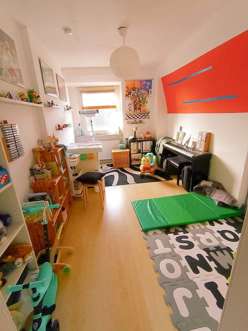 Prenájom bytu 3-izbový 75 m², Köln, Severné Porýnie - Westfálsko Prenájom bytu 3-izbový 75 m², Köln, Severné Porýnie - Westfálsko