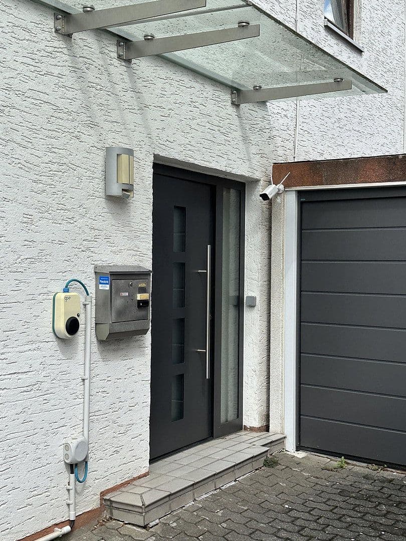 Predaj domu 134 m², pozemok 213 m², Bergisch Gladbach, Severné Porýnie - Westfálsko Predaj domu 134 m², pozemok 213 m², Bergisch Gladbach, Severné Porýnie - Westfálsko
