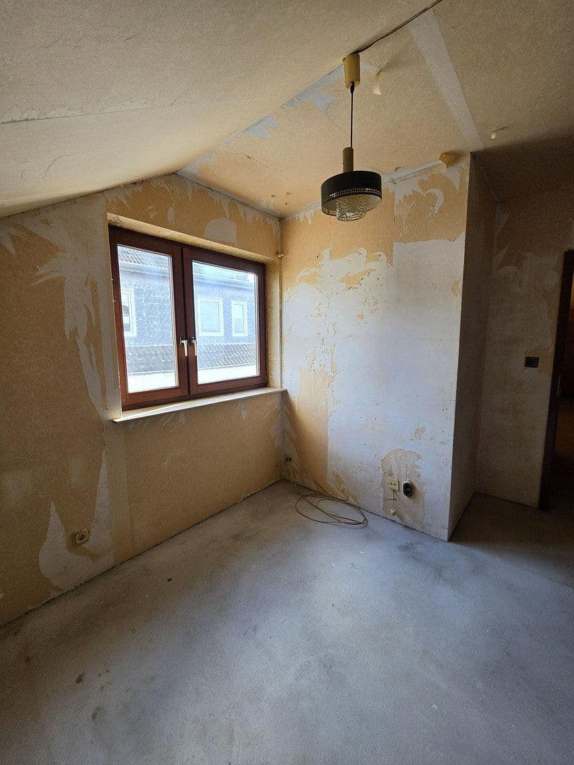 Predaj domu 134 m², pozemok 213 m², Bergisch Gladbach, Severné Porýnie - Westfálsko Predaj domu 134 m², pozemok 213 m², Bergisch Gladbach, Severné Porýnie - Westfálsko