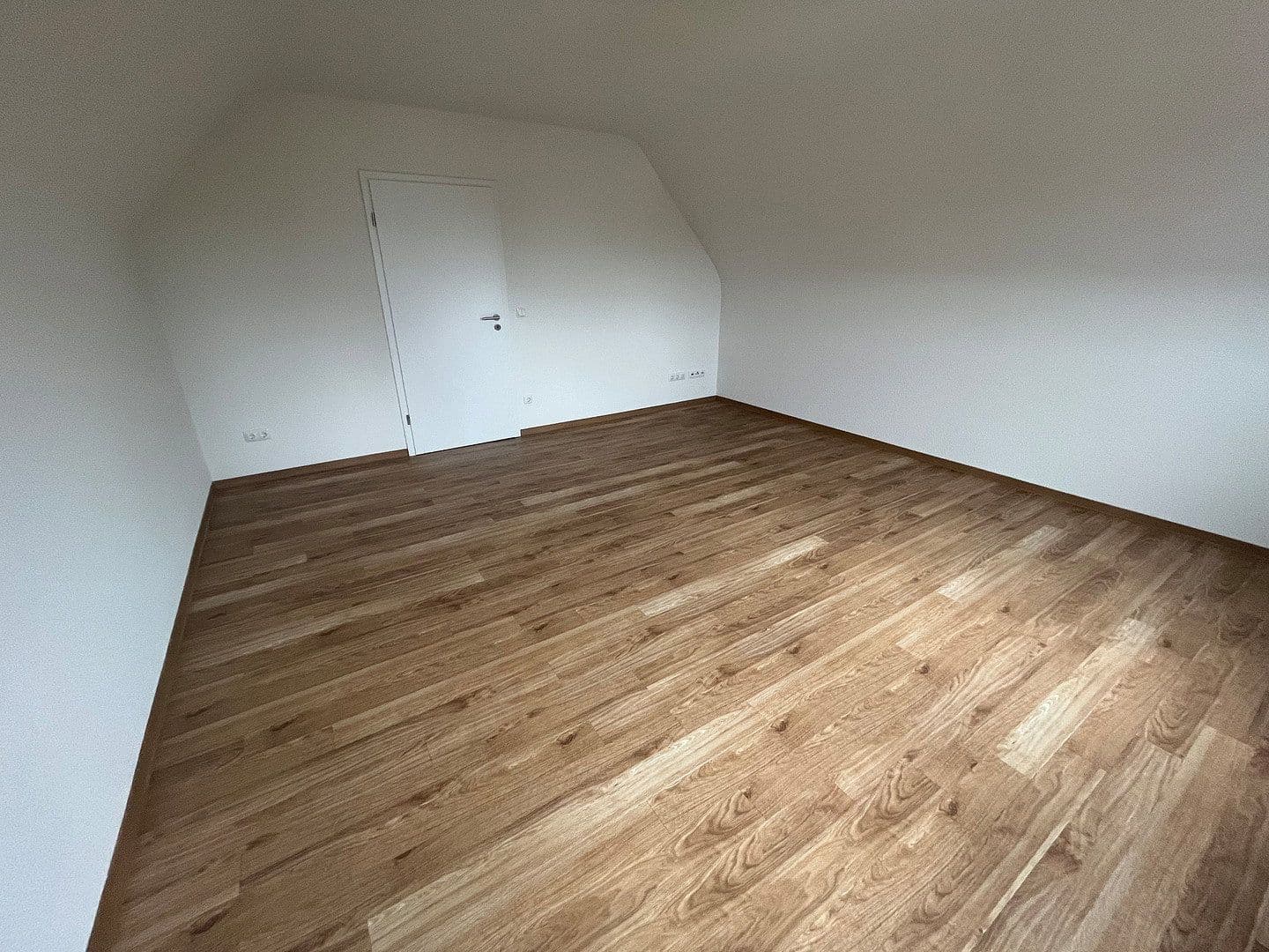 Prenájom bytu 2-izbový 54 m², Andernach, Porýnie-Falcko Prenájom bytu 2-izbový 54 m², Andernach, Porýnie-Falcko