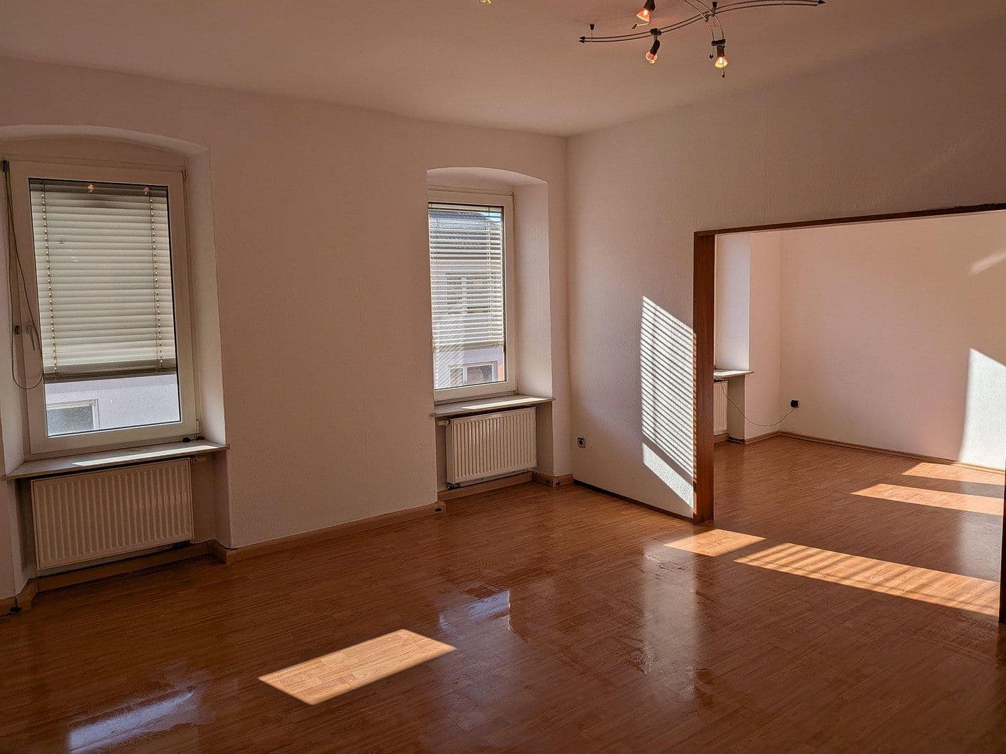 Prenájom bytu 4-izbový 110 m², Zweibrücker Str. 18, Pirmasens, Porýnie-Falcko Prenájom bytu 4-izbový 110 m², Zweibrücker Str. 18, Pirmasens, Porýnie-Falcko