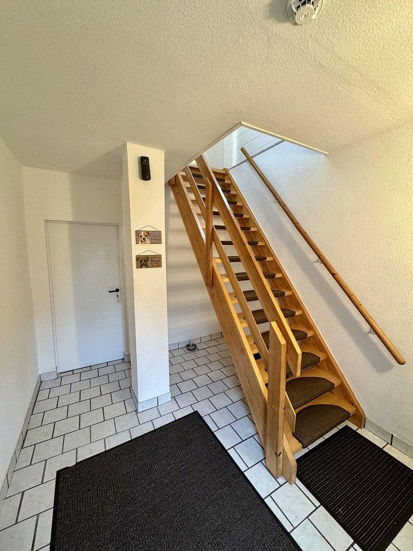 Prenájom bytu 3-izbový 90 m², Lindenstraße 10, Bodenfelde, Dolné Sasko Prenájom bytu 3-izbový 90 m², Lindenstraße 10, Bodenfelde, Dolné Sasko