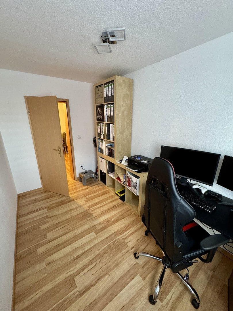 Prenájom bytu 3-izbový 90 m², Lindenstraße 10, Bodenfelde, Dolné Sasko Prenájom bytu 3-izbový 90 m², Lindenstraße 10, Bodenfelde, Dolné Sasko