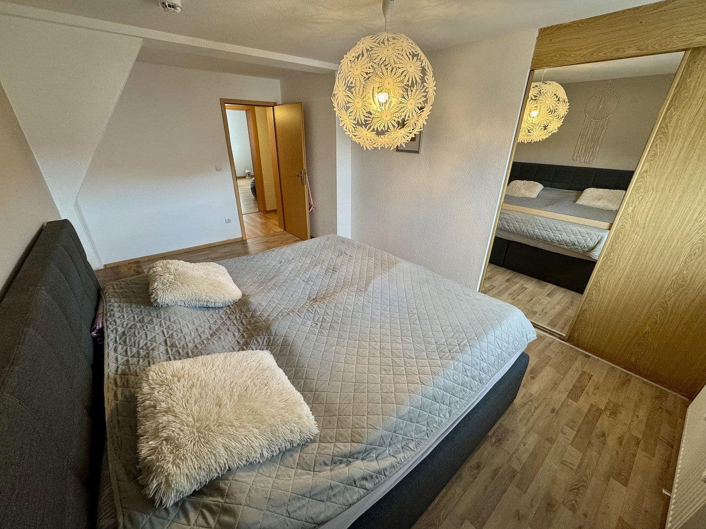 Prenájom bytu 3-izbový 90 m², Lindenstraße 10, Bodenfelde, Dolné Sasko Prenájom bytu 3-izbový 90 m², Lindenstraße 10, Bodenfelde, Dolné Sasko