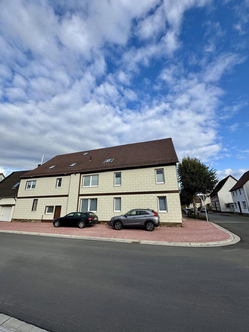 Prenájom bytu 3-izbový 90 m², Lindenstraße 10, Bodenfelde, Dolné Sasko Prenájom bytu 3-izbový 90 m², Lindenstraße 10, Bodenfelde, Dolné Sasko
