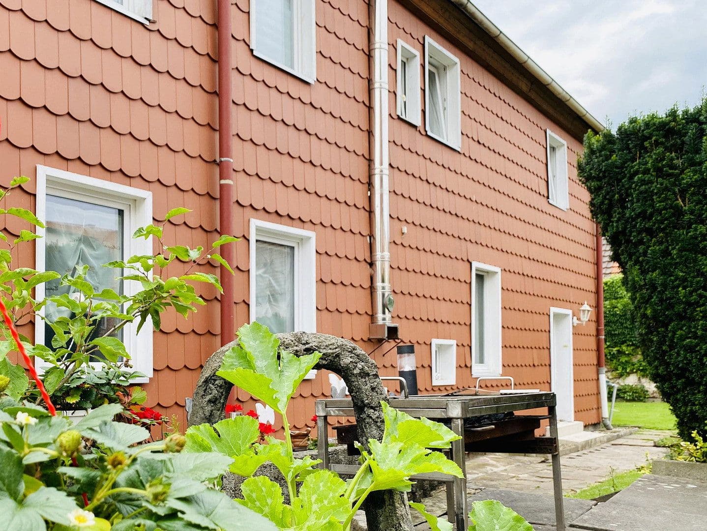 Prenájom bytu 3-izbový 90 m², Lindenstraße 10, Bodenfelde, Dolné Sasko Prenájom bytu 3-izbový 90 m², Lindenstraße 10, Bodenfelde, Dolné Sasko