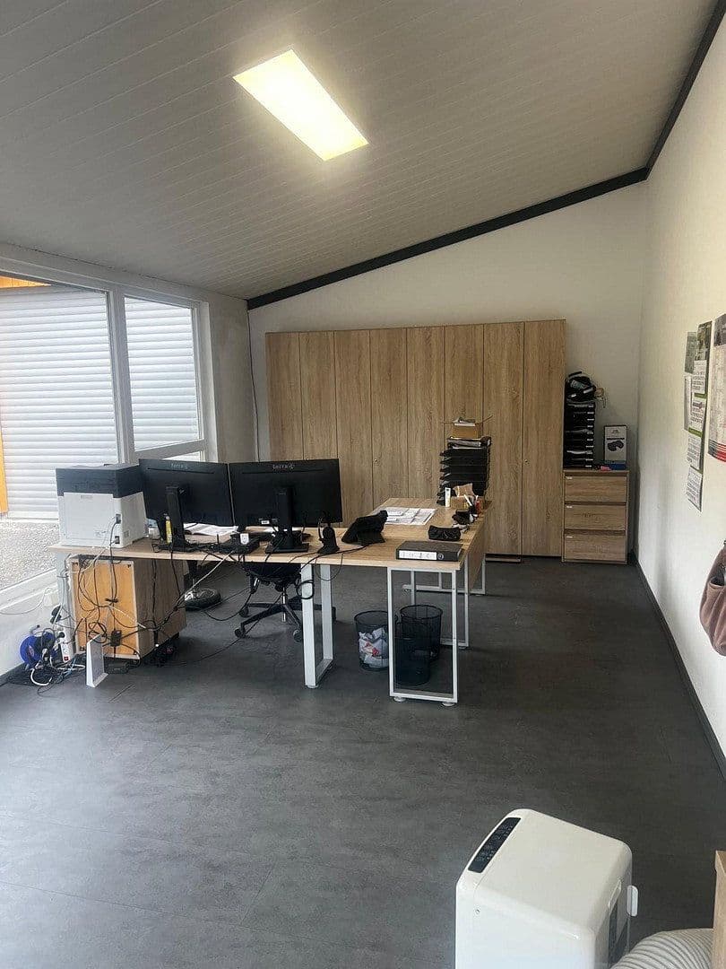 Prenájom nebytového priestoru 3.000 m², Klutestraße 1, Hamm, Severné Porýnie - Westfálsko Prenájom nebytového priestoru 3.000 m², Klutestraße 1, Hamm, Severné Porýnie - Westfálsko