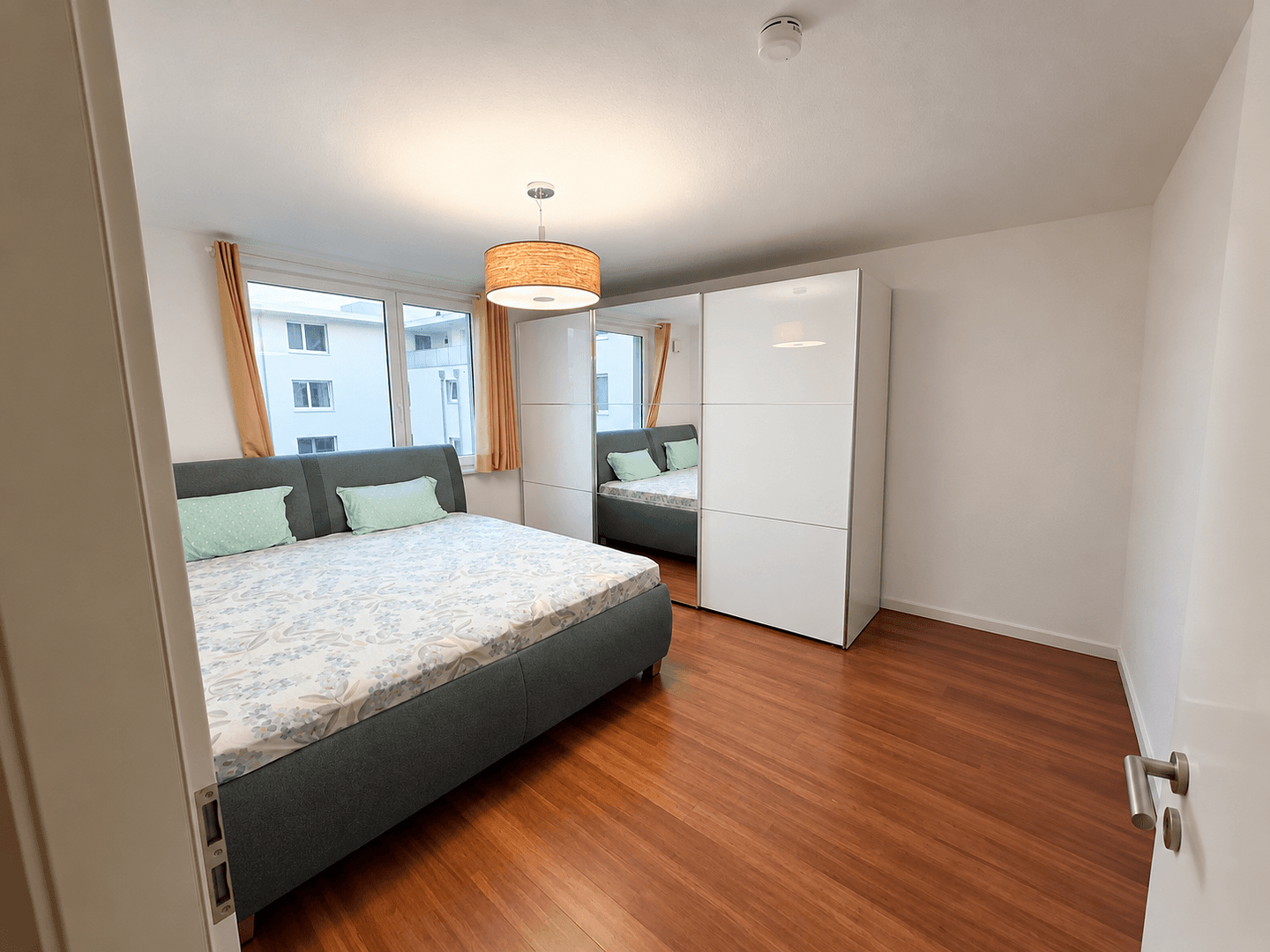 Predaj bytu 4-izbový 91 m², Frankfurt am Main, Hesensko Predaj bytu 4-izbový 91 m², Frankfurt am Main, Hesensko