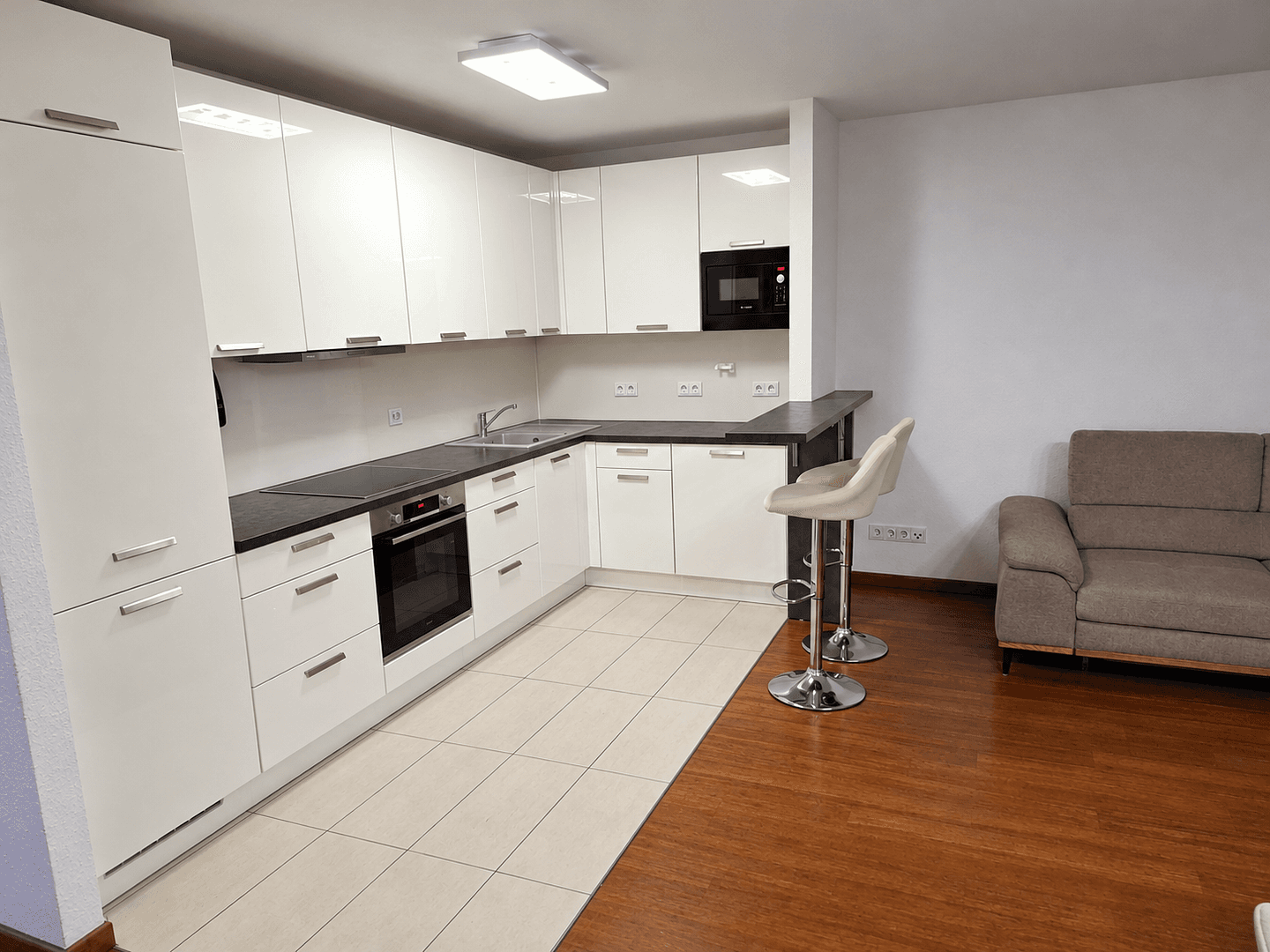 Predaj bytu 4-izbový 91 m², Frankfurt am Main, Hesensko Predaj bytu 4-izbový 91 m², Frankfurt am Main, Hesensko