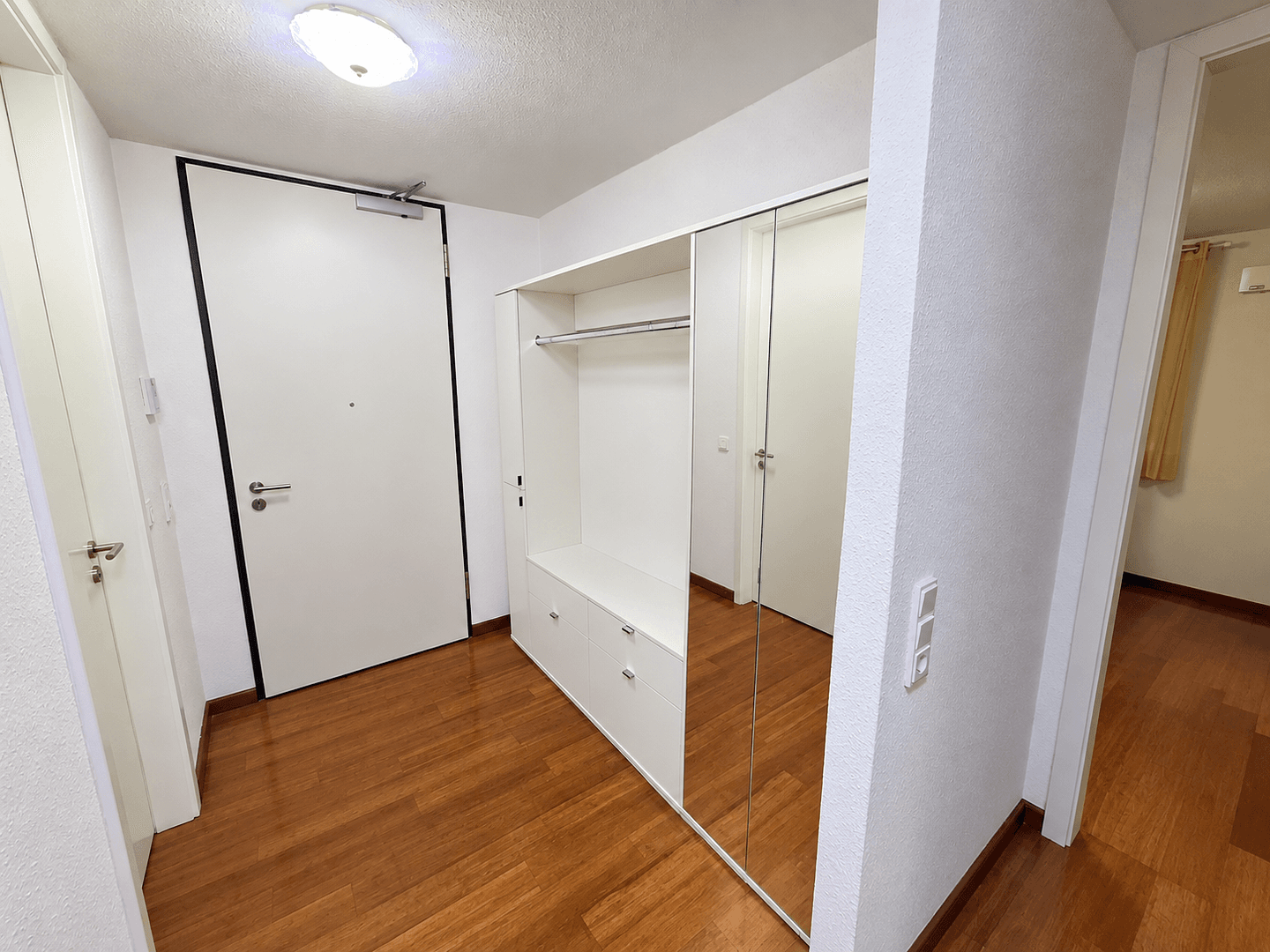 Predaj bytu 4-izbový 91 m², Frankfurt am Main, Hesensko Predaj bytu 4-izbový 91 m², Frankfurt am Main, Hesensko