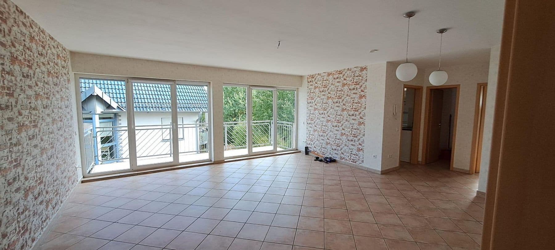 Prenájom bytu 3-izbový 92 m², Beselich, Hesensko Prenájom bytu 3-izbový 92 m², Beselich, Hesensko