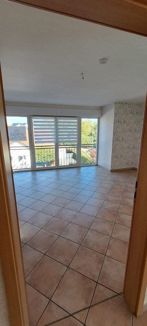 Prenájom bytu 3-izbový 92 m², Beselich, Hesensko Prenájom bytu 3-izbový 92 m², Beselich, Hesensko