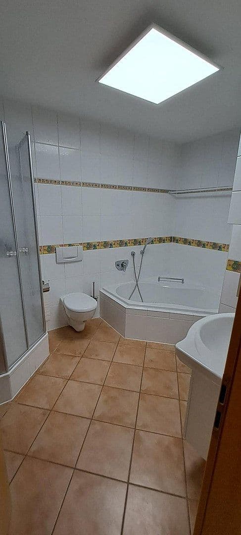 Prenájom bytu 3-izbový 92 m², Beselich, Hesensko Prenájom bytu 3-izbový 92 m², Beselich, Hesensko