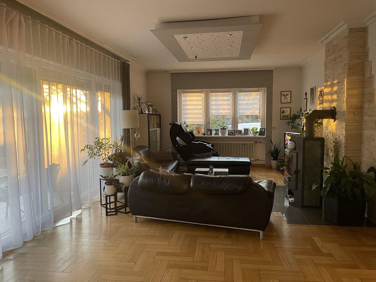 Predaj domu 375 m², pozemok 1.100 m², Oberasbach, Bavorsko Predaj domu 375 m², pozemok 1.100 m², Oberasbach, Bavorsko