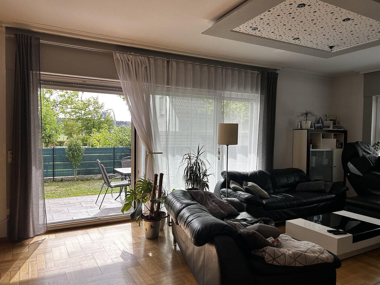 Predaj domu 375 m², pozemok 1.100 m², Oberasbach, Bavorsko Predaj domu 375 m², pozemok 1.100 m², Oberasbach, Bavorsko