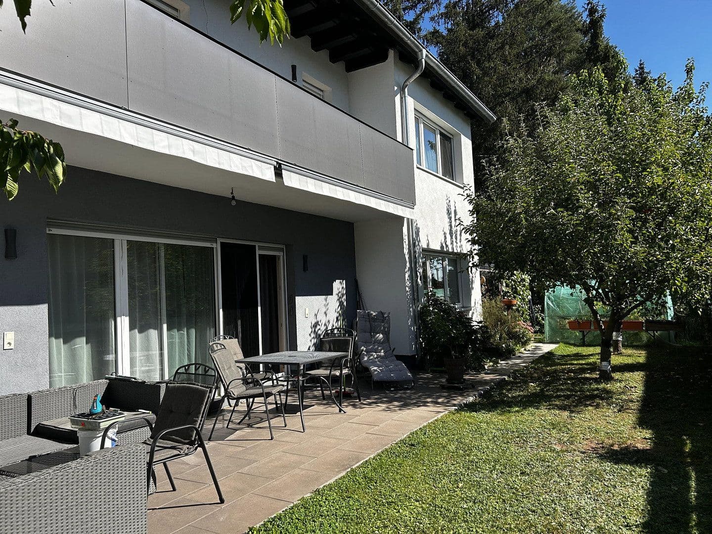Predaj domu 375 m², pozemok 1.100 m², Oberasbach, Bavorsko Predaj domu 375 m², pozemok 1.100 m², Oberasbach, Bavorsko