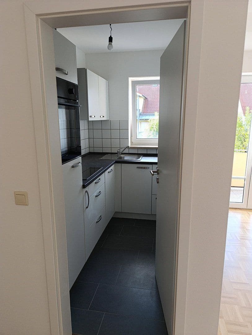 Prenájom bytu 2-izbový 49 m², Ingolstadt, Bavorsko Prenájom bytu 2-izbový 49 m², Ingolstadt, Bavorsko
