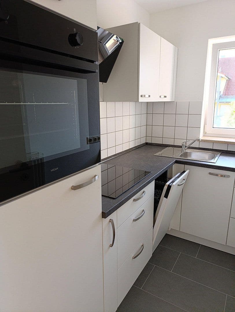 Prenájom bytu 2-izbový 49 m², Ingolstadt, Bavorsko Prenájom bytu 2-izbový 49 m², Ingolstadt, Bavorsko