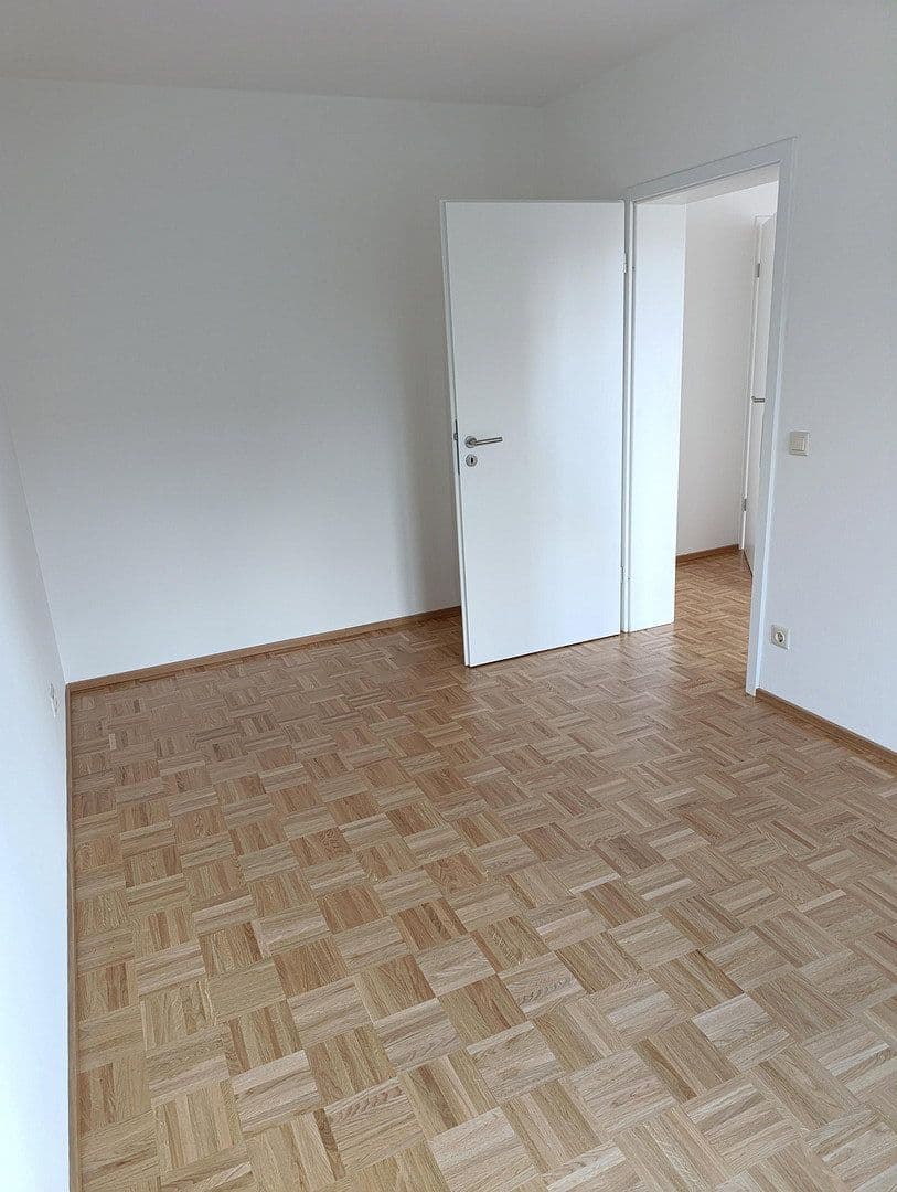 Prenájom bytu 2-izbový 49 m², Ingolstadt, Bavorsko Prenájom bytu 2-izbový 49 m², Ingolstadt, Bavorsko