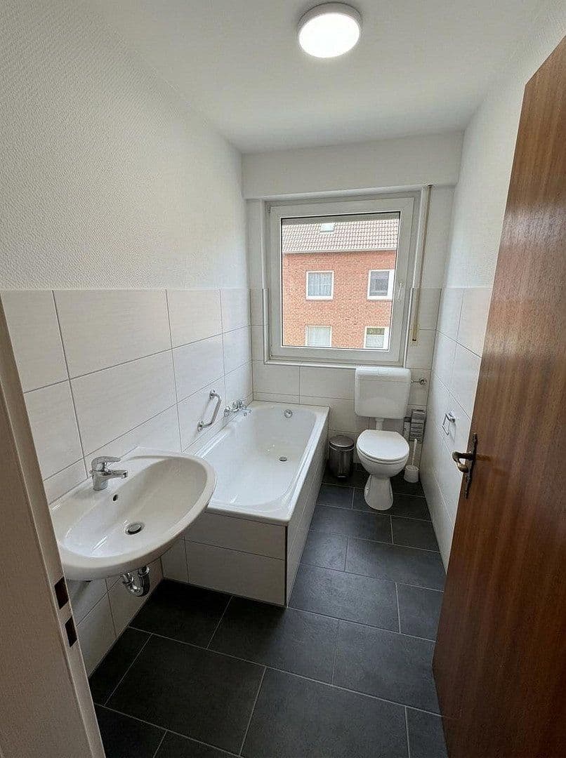 Prenájom bytu 2-izbový 59 m², Erikaweg 10, Dortmund, Severné Porýnie - Westfálsko Prenájom bytu 2-izbový 59 m², Erikaweg 10, Dortmund, Severné Porýnie - Westfálsko