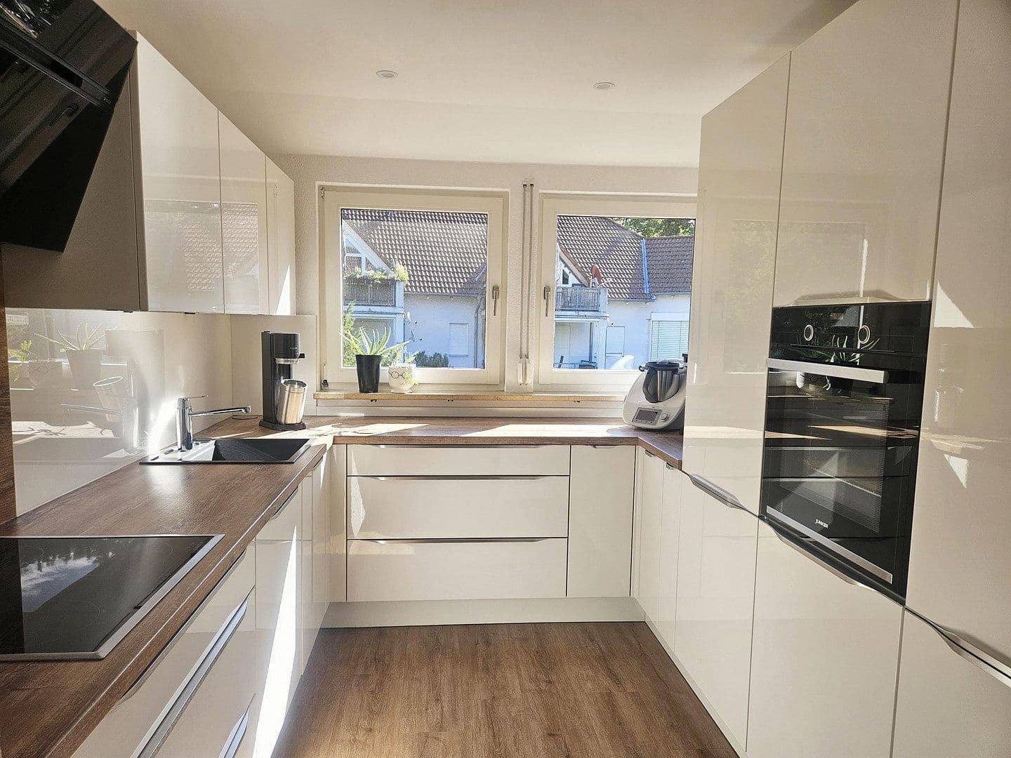 Predaj bytu 3-izbový 75 m², Badenweiler, Bádensko-Wurttembersko Predaj bytu 3-izbový 75 m², Badenweiler, Bádensko-Wurttembersko