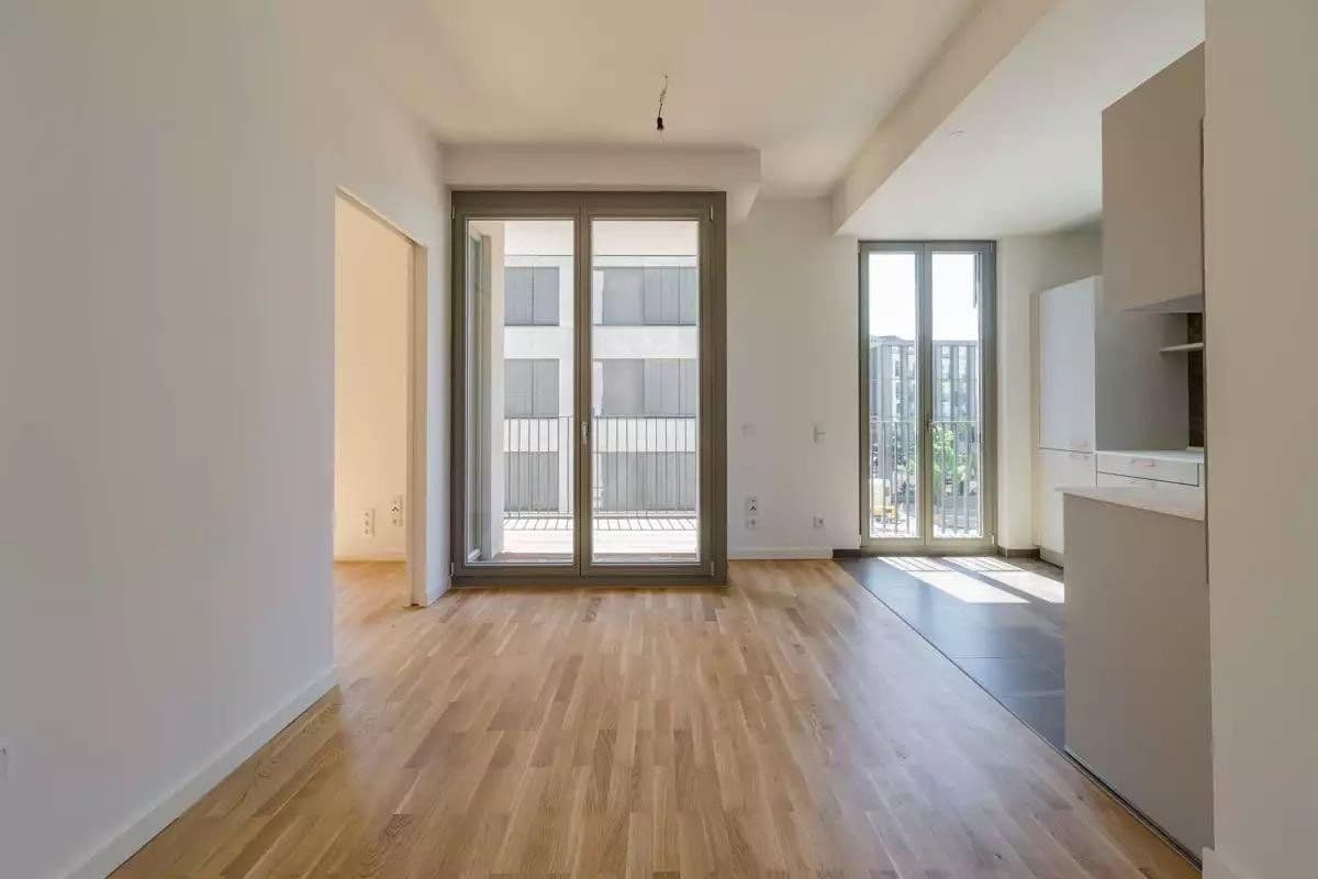 Prenájom bytu 2-izbový 45 m², Wilhelm-Caspar-Wegely-Platz 5, berlin, Berlín Prenájom bytu 2-izbový 45 m², Wilhelm-Caspar-Wegely-Platz 5, berlin, Berlín