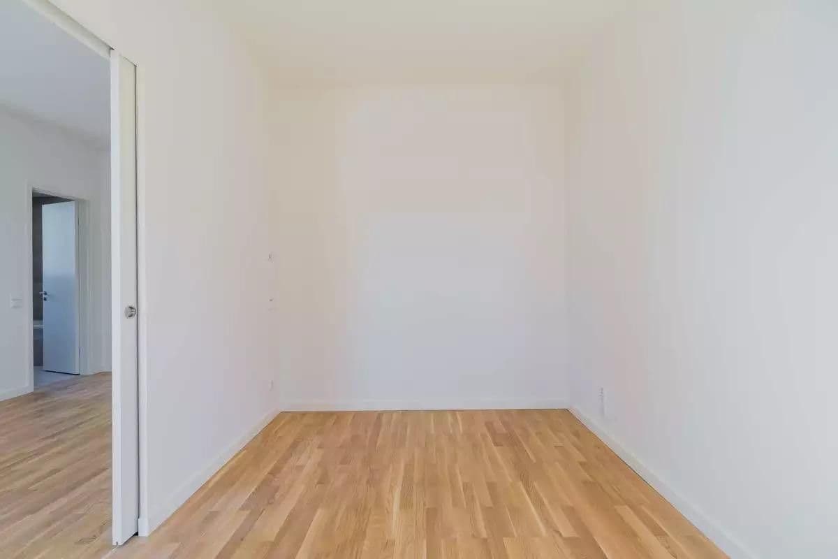 Prenájom bytu 2-izbový 45 m², Wilhelm-Caspar-Wegely-Platz 5, berlin, Berlín Prenájom bytu 2-izbový 45 m², Wilhelm-Caspar-Wegely-Platz 5, berlin, Berlín