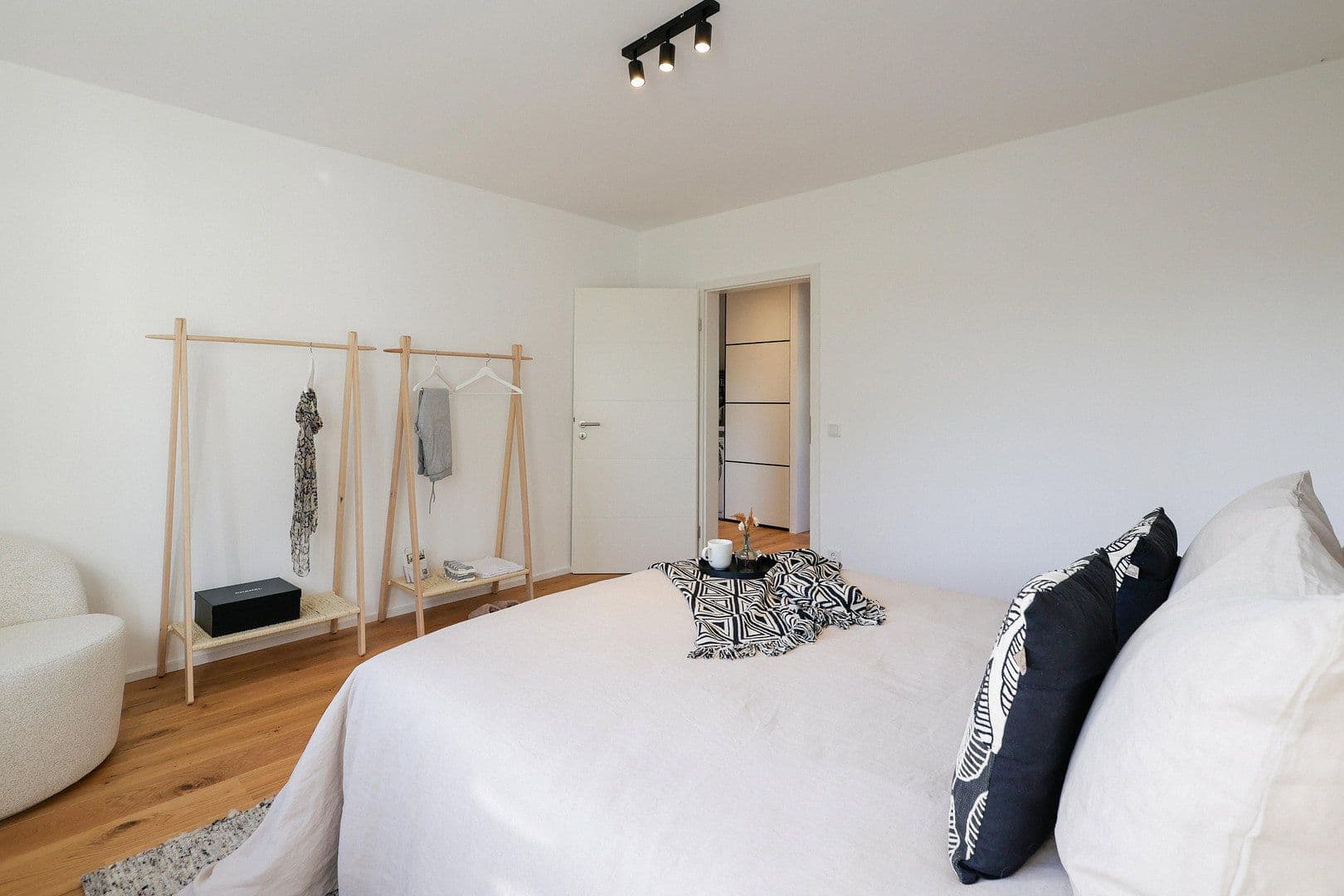 Predaj bytu 3-izbový 73 m², Meerbusch, Severné Porýnie - Westfálsko Predaj bytu 3-izbový 73 m², Meerbusch, Severné Porýnie - Westfálsko