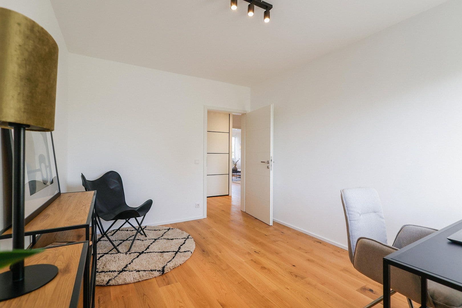 Predaj bytu 3-izbový 73 m², Meerbusch, Severné Porýnie - Westfálsko Predaj bytu 3-izbový 73 m², Meerbusch, Severné Porýnie - Westfálsko