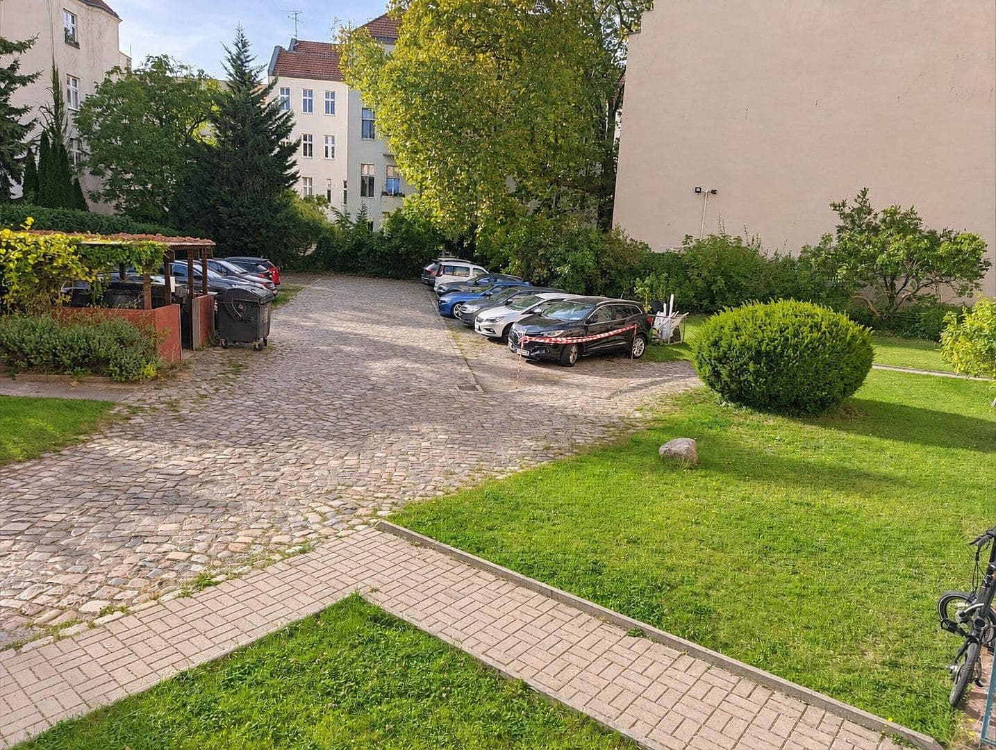 Predaj bytu 2-izbový 52 m², Friedrichsruher Straße 36, Berlin-Schmargendorf, Berlín Predaj bytu 2-izbový 52 m², Friedrichsruher Straße 36, Berlin-Schmargendorf, Berlín
