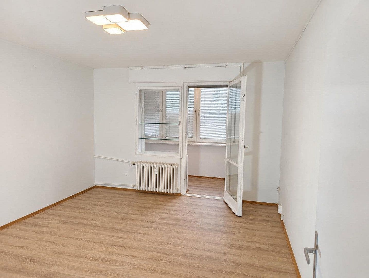 Predaj bytu 2-izbový 52 m², Friedrichsruher Straße 36, Berlin-Schmargendorf, Berlín Predaj bytu 2-izbový 52 m², Friedrichsruher Straße 36, Berlin-Schmargendorf, Berlín