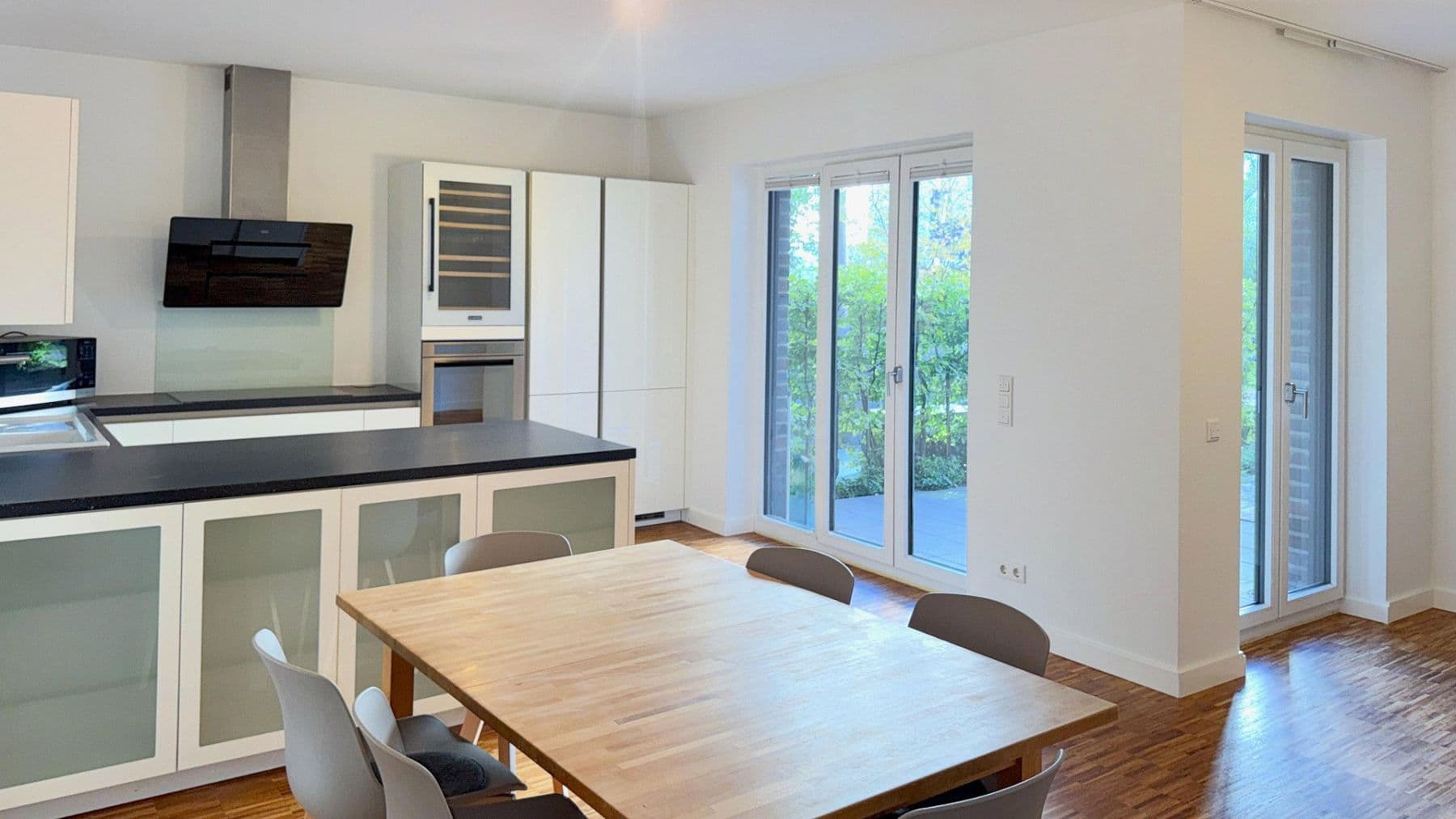 Predaj bytu 4-izbový 102 m², Jürgen-Töpfer-Str. 45, Hamburg, Hamburg Predaj bytu 4-izbový 102 m², Jürgen-Töpfer-Str. 45, Hamburg, Hamburg