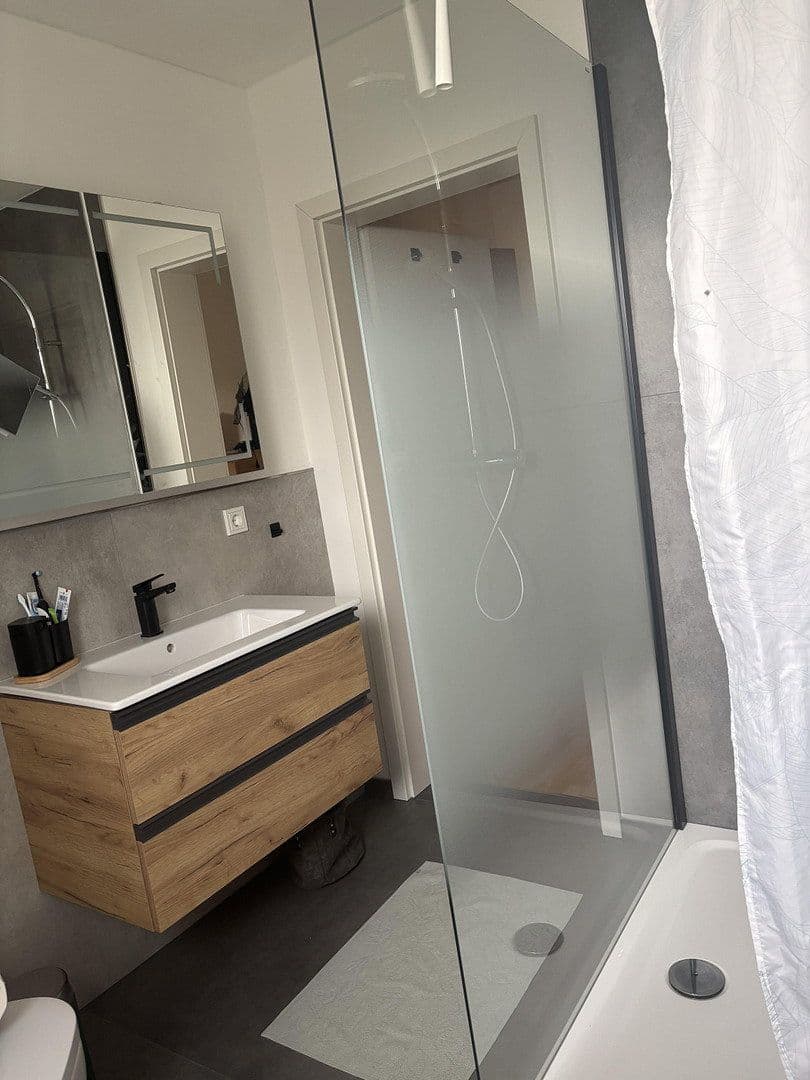 Predaj domu 140 m², pozemok 522 m², Quierschied, Sársko Predaj domu 140 m², pozemok 522 m², Quierschied, Sársko