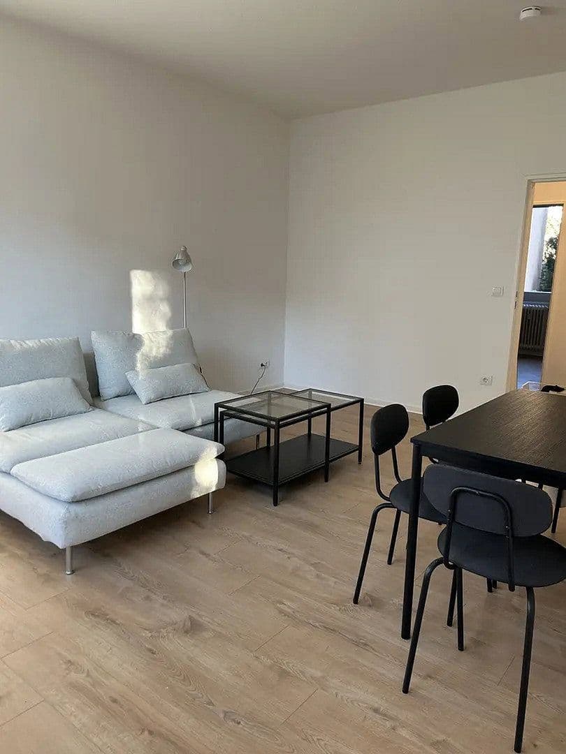 Prenájom bytu 3-izbový 65 m², Suderoder Straße 6A, Berlin, Berlín Prenájom bytu 3-izbový 65 m², Suderoder Straße 6A, Berlin, Berlín