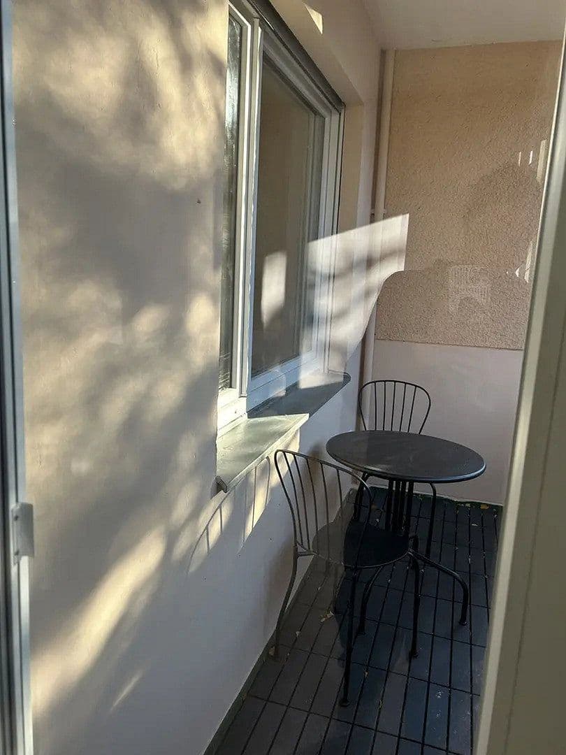 Prenájom bytu 3-izbový 65 m², Suderoder Straße 6A, Berlin, Berlín Prenájom bytu 3-izbový 65 m², Suderoder Straße 6A, Berlin, Berlín