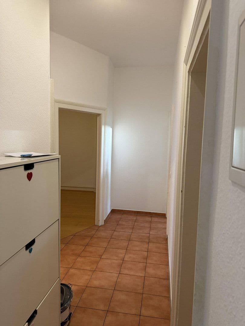 Prenájom bytu 4-izbový 86 m², Straße der Republik 53, Biebrich, Hesensko Prenájom bytu 4-izbový 86 m², Straße der Republik 53, Biebrich, Hesensko