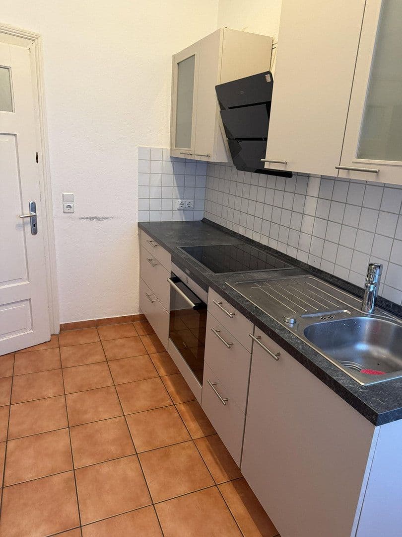 Prenájom bytu 4-izbový 86 m², Straße der Republik 53, Biebrich, Hesensko Prenájom bytu 4-izbový 86 m², Straße der Republik 53, Biebrich, Hesensko