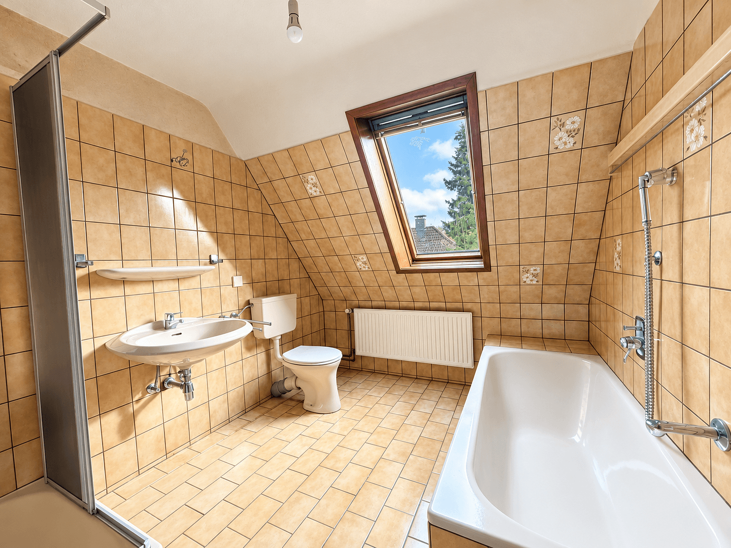 Predaj domu 204 m², pozemok 412 m², Weyhe, Dolné Sasko Predaj domu 204 m², pozemok 412 m², Weyhe, Dolné Sasko