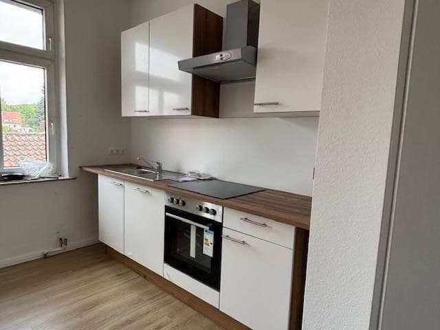 Prenájom bytu 4-izbový 104 m², Einbeck, Dolné Sasko Prenájom bytu 4-izbový 104 m², Einbeck, Dolné Sasko