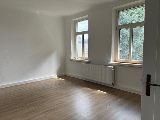 Prenájom bytu 4-izbový 104 m², Einbeck, Dolné Sasko Prenájom bytu 4-izbový 104 m², Einbeck, Dolné Sasko