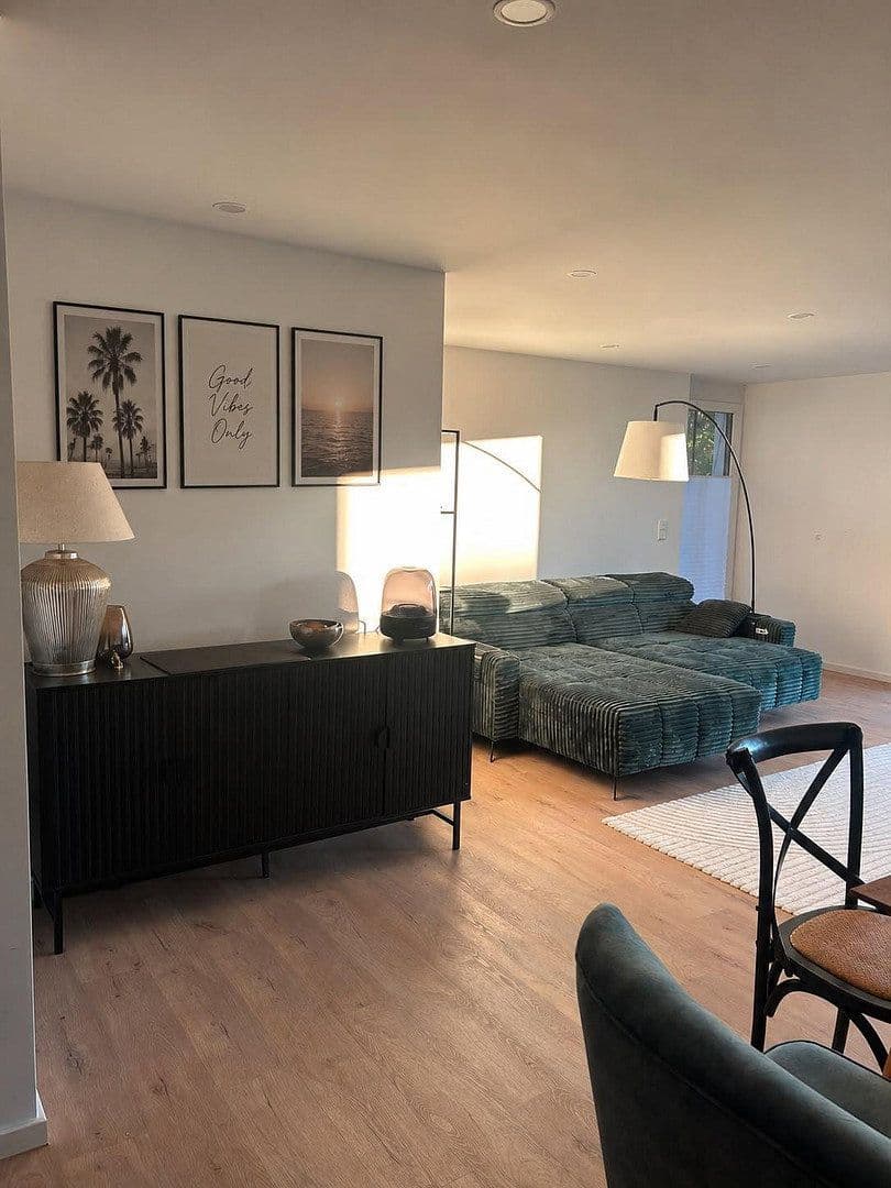 Predaj bytu 3-izbový 93 m², Hockenheim, Bádensko-Wurttembersko Predaj bytu 3-izbový 93 m², Hockenheim, Bádensko-Wurttembersko