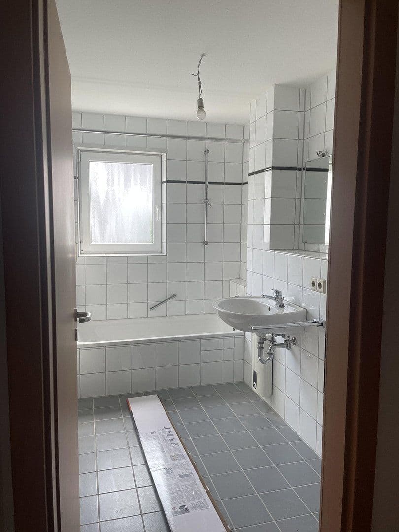 Prenájom bytu 4-izbový 84 m², Böblingen, Bádensko-Wurttembersko Prenájom bytu 4-izbový 84 m², Böblingen, Bádensko-Wurttembersko