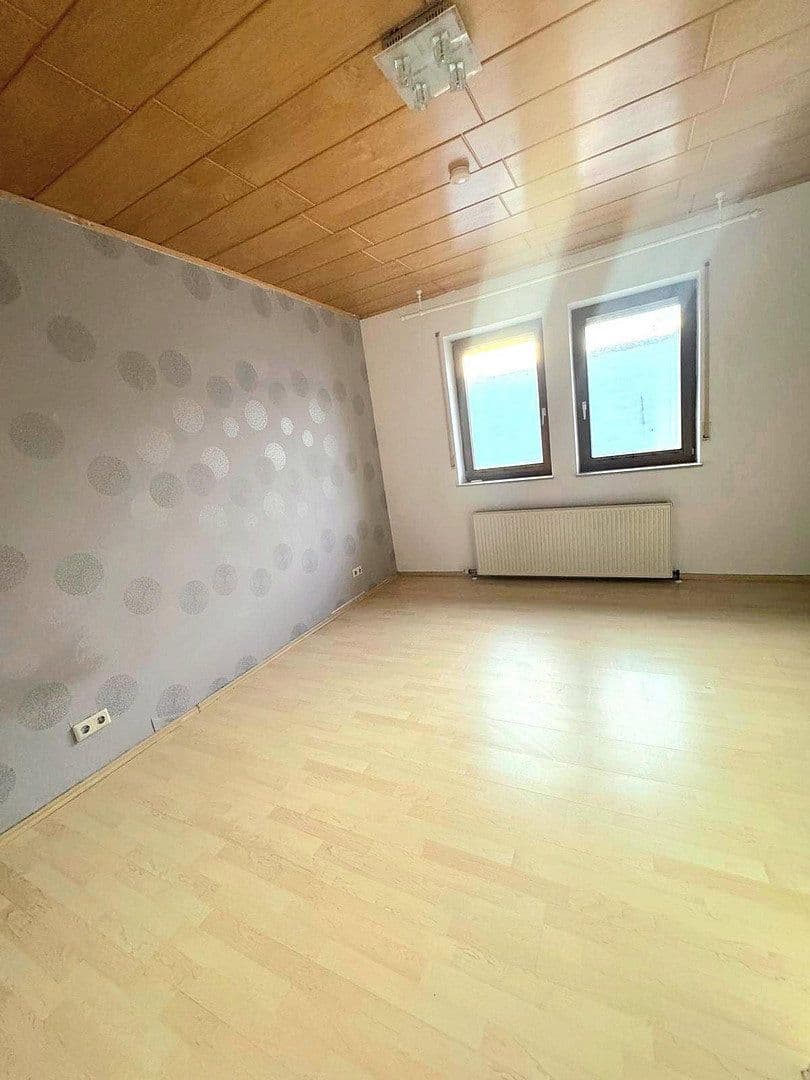 Prenájom bytu 3-izbový 83 m², Kirchenstraße 34, Beindersheim, Porýnie-Falcko Prenájom bytu 3-izbový 83 m², Kirchenstraße 34, Beindersheim, Porýnie-Falcko