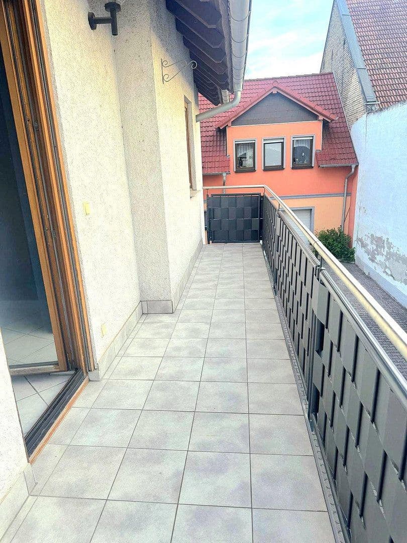 Prenájom bytu 3-izbový 83 m², Kirchenstraße 34, Beindersheim, Porýnie-Falcko Prenájom bytu 3-izbový 83 m², Kirchenstraße 34, Beindersheim, Porýnie-Falcko
