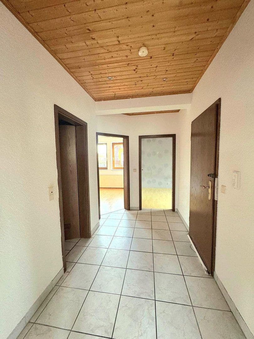 Prenájom bytu 3-izbový 83 m², Kirchenstraße 34, Beindersheim, Porýnie-Falcko Prenájom bytu 3-izbový 83 m², Kirchenstraße 34, Beindersheim, Porýnie-Falcko